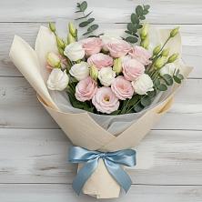 Букет цветов из:  Лизиантусы в Салехарде