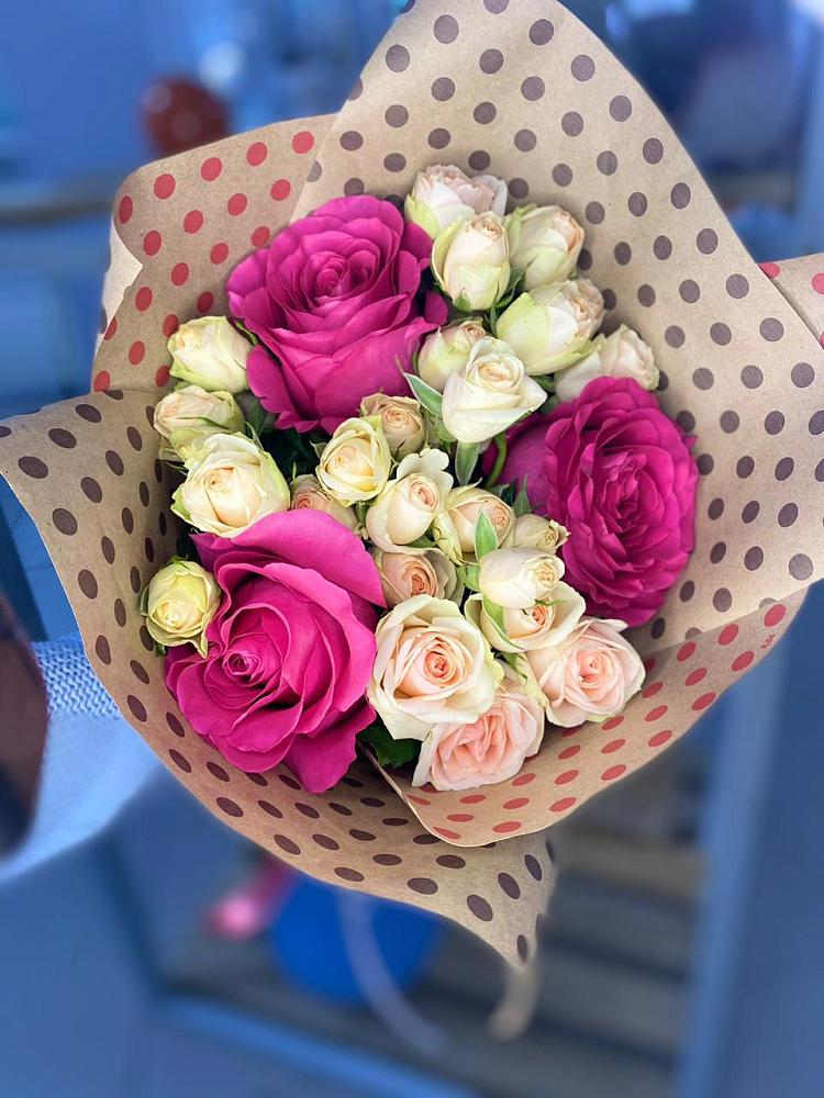 Букет цветов из: Розы в Салехарде