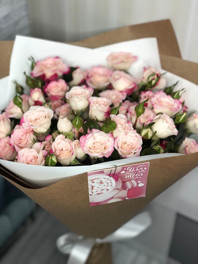 Букет цветов из: Розы в Салехарде