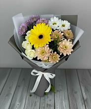 Букет цветов из:  Розы, Герберы и Хризантемы в Салехарде