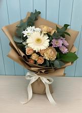 Букет цветов из:  Герберы и Хризантемы в Салехарде