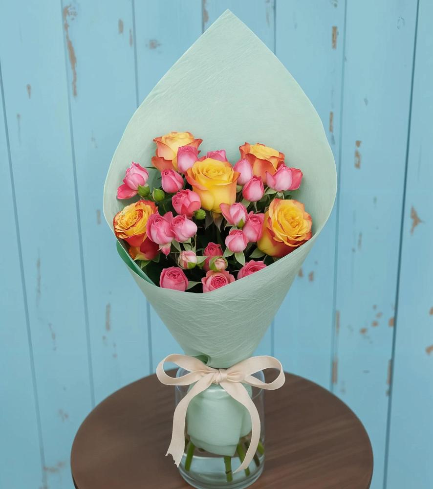 Букет цветов из: Розы в Салехарде