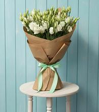 Букет цветов из:  Лизиантусы в Салехарде