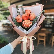 Букет цветов из:  Розы в Салехарде