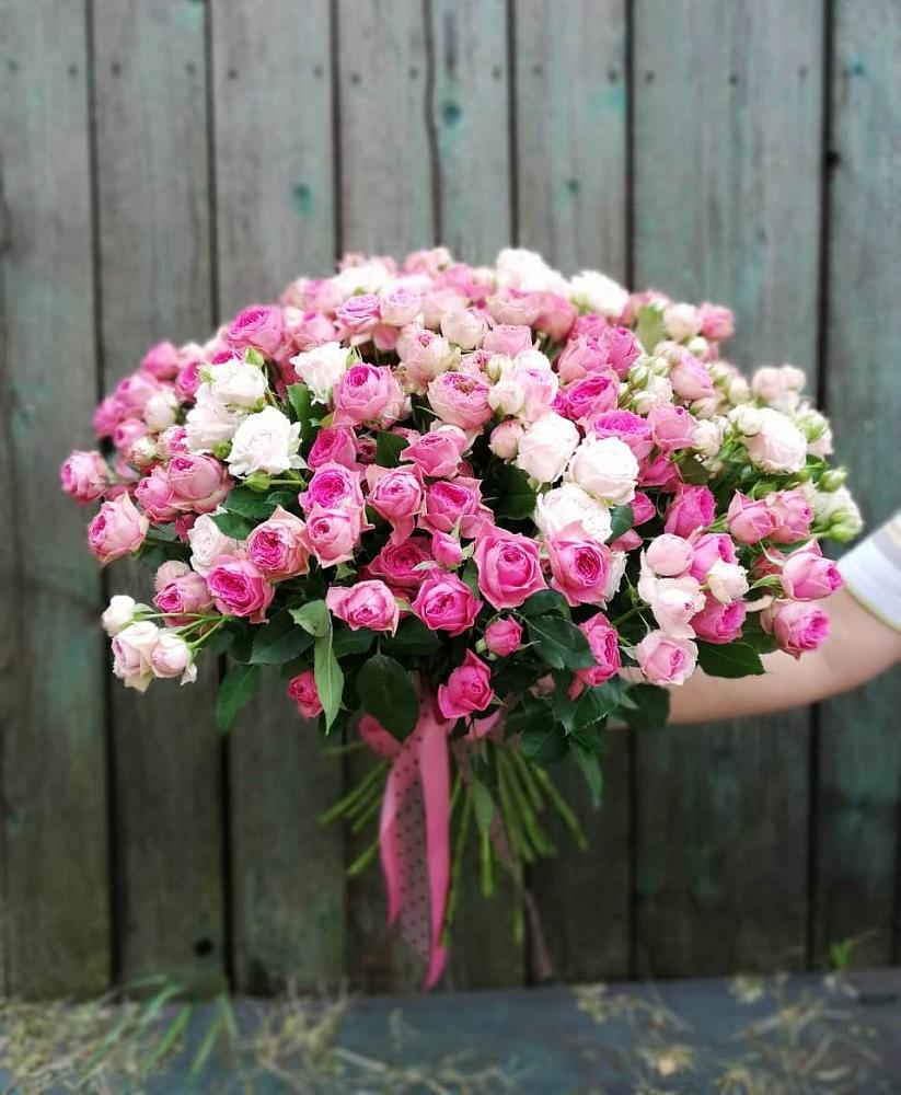 Букет Розовые кустовые розы Натали и Лав Лидия в Салехарде