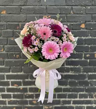 Букет цветов из:  Герберы и Хризантемы в Салехарде