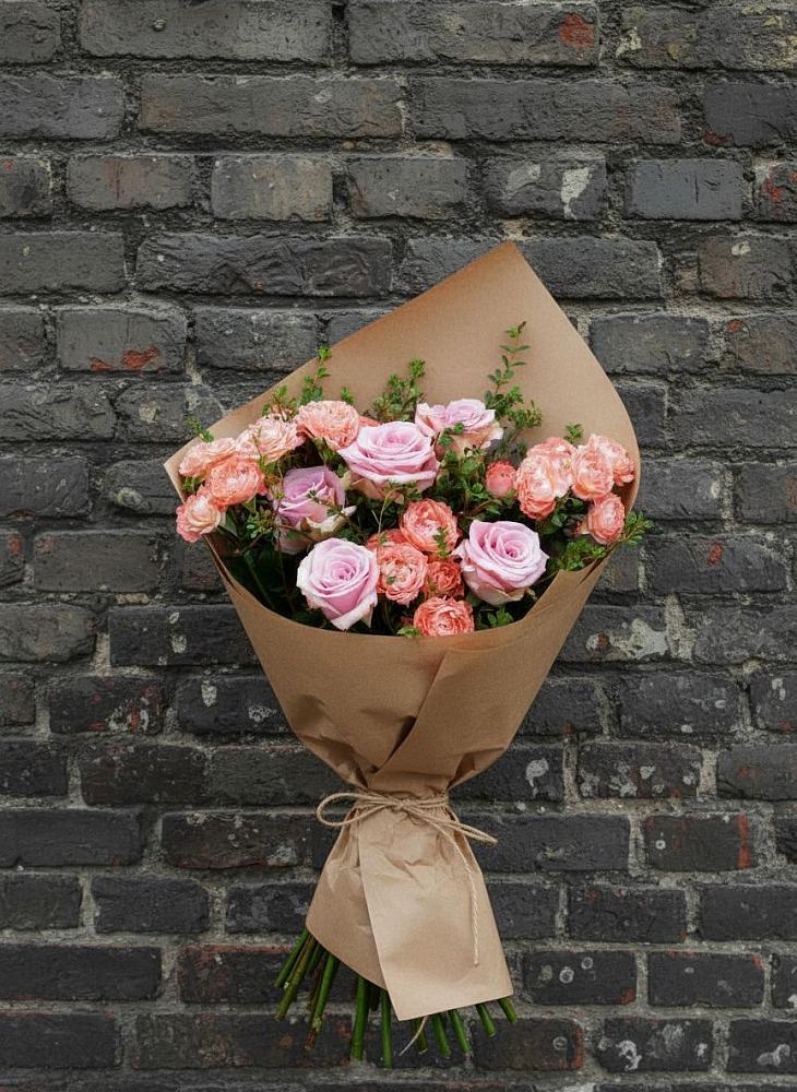 Букет цветов из: Розы в Салехарде