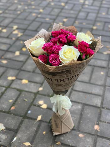Букет цветов из: Розы в Салехарде