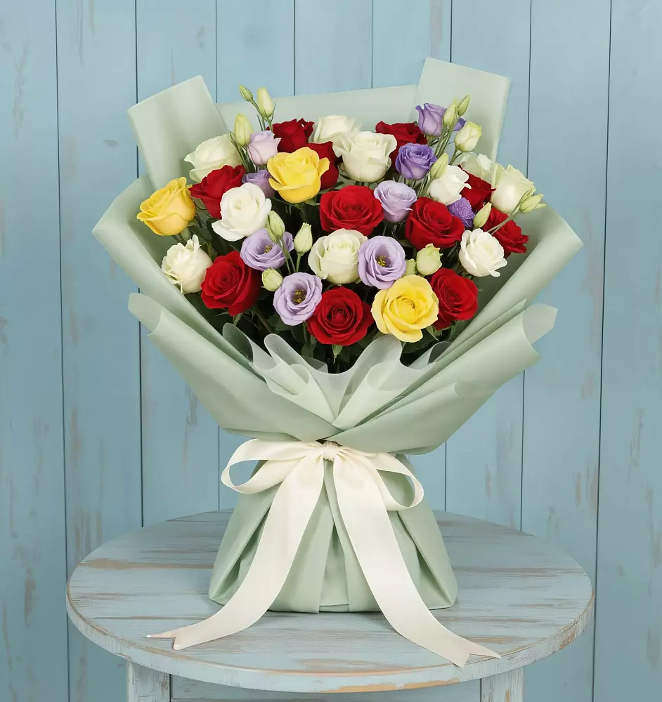 Букет цветов из: Розы в Салехарде