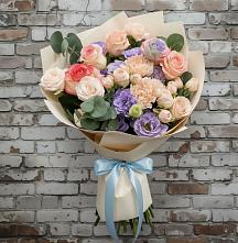 Букет цветов из:  Розы, Лизиантусы и Гвоздики #REPLACE_PRED# Салехарде